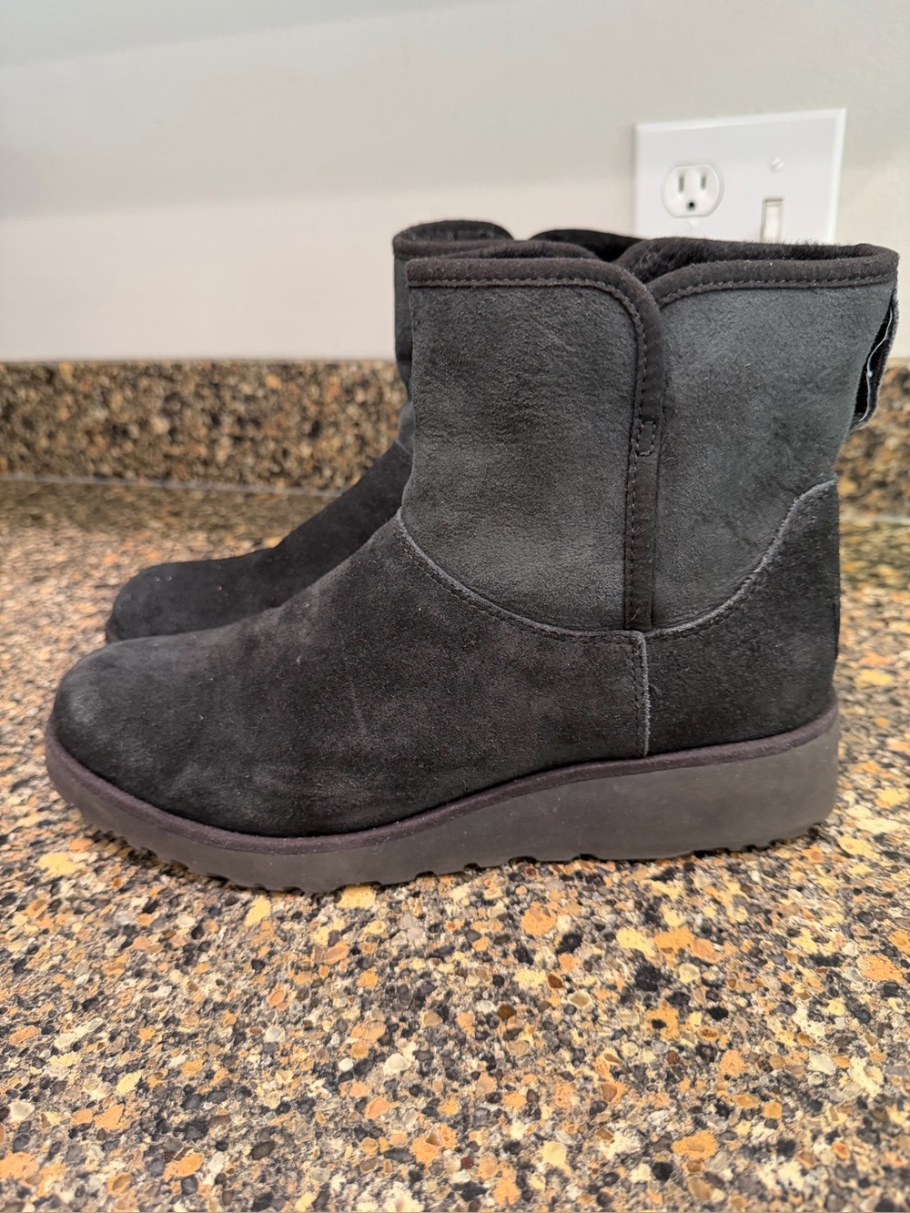 Women's ugg Kristin Black Suede Ankle Boots - Comfortable Everyday Style 9.5